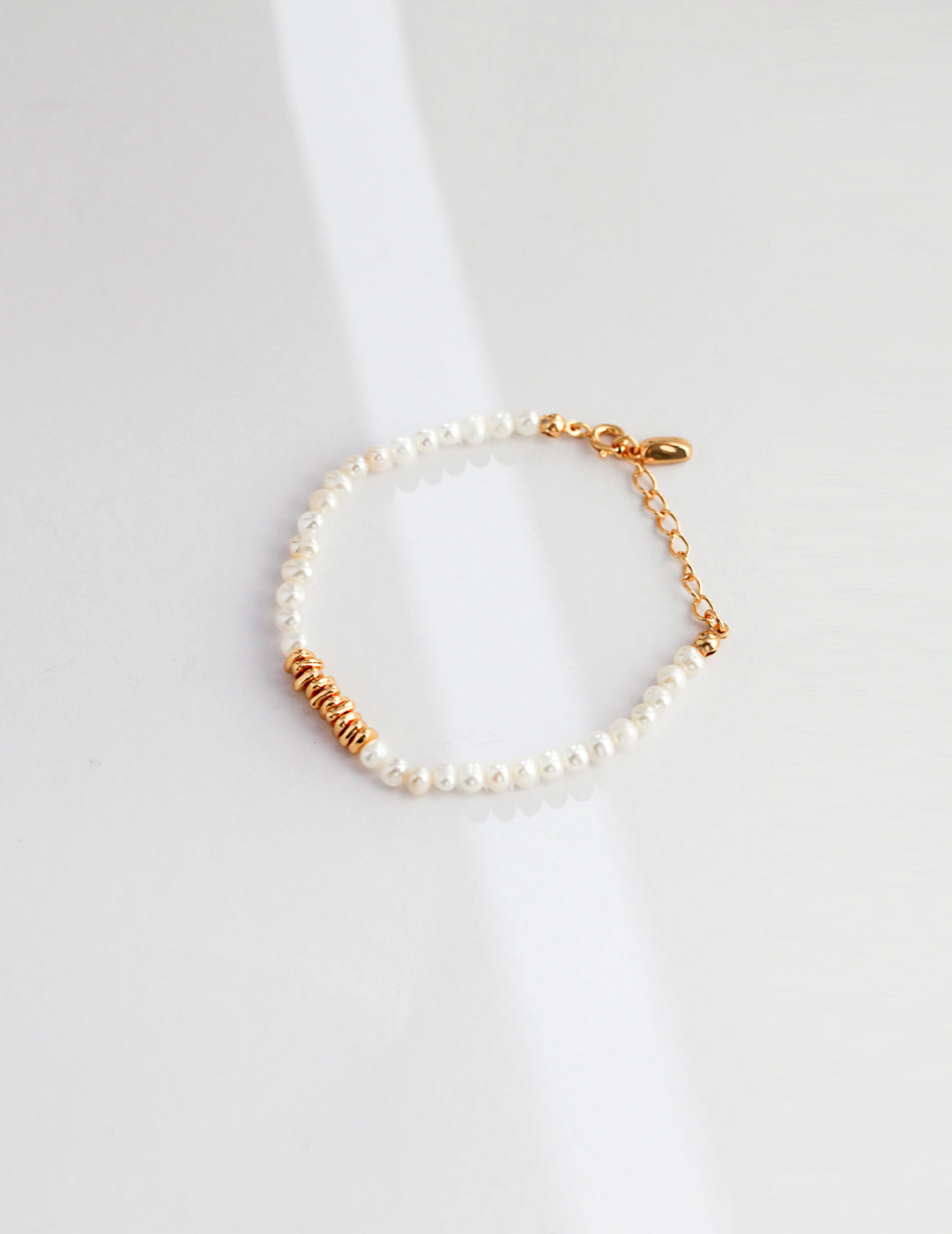 Manna Natural Pearl Bracelet